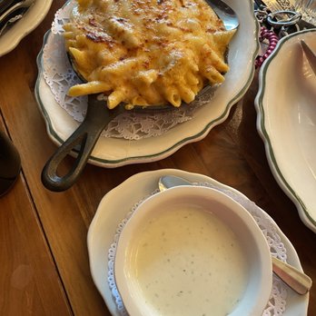 Maison Pickle - Buffalo Mac & Cheese with blue cheese on side - Cocktail Bars Near Me - New York, New York
