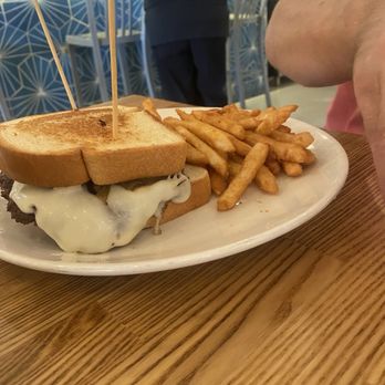 Burger Burger - Patty melt - Burgers Near Me - Fredericksburg, Texas