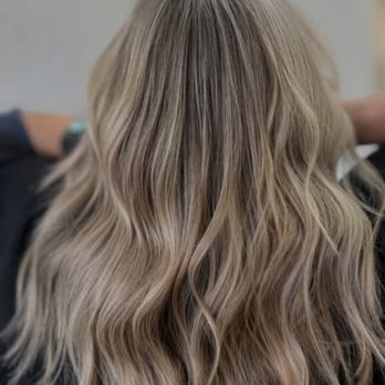Michael Richard Salon - Seamless Modern Highlight - Hair Salons Near Me - Kingwood, Texas Michael Richard Salon - Seamless Modern Highlight - Hair Salons Near Me - Kingwood, Texas