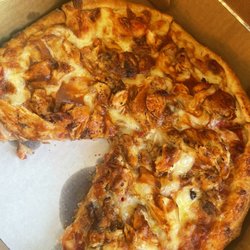 The Pizza Club - BBQ chicken pizza