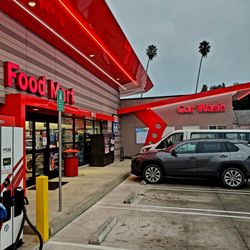 K & S Mobil Service Station - Exterior