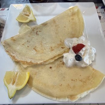 L'Atelier Cafe - Lemon, butter and sugar crepe - very refreshing on a hot day - French Near Me - Palm Springs, California