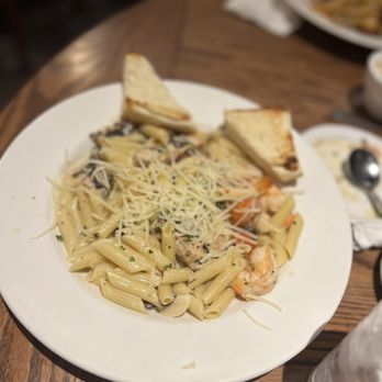 Fish City Grill - Shrimp and chicken penne. - Seafood Near Me - San Antonio, Texas Fish City Grill - Shrimp and chicken penne. - Seafood Near Me - San Antonio, Texas