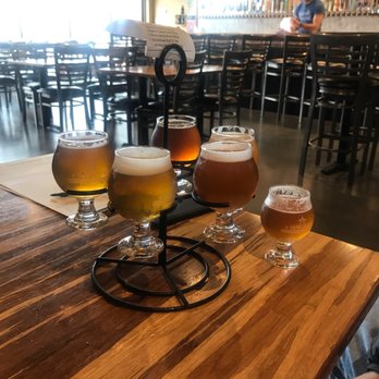 Uptown Kitchen + Taphouse - Gastropubs Near Me - Rogers, Arkansas