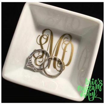 1. Brie's Custom Vinyl & Apparel