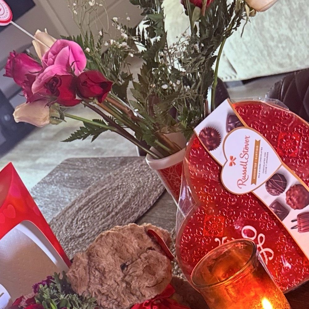 Edible Arrangements - Flowers not full!!! And look unhealthy no beauty - Gift Shops Near Me - Odessa, Texas Edible Arrangements - Flowers not full!!! And look unhealthy no beauty - Gift Shops Near Me - Odessa, Texas
