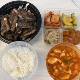 (L) LA Galbi Lunch Combo (L) LA Galbi Lunch Combo