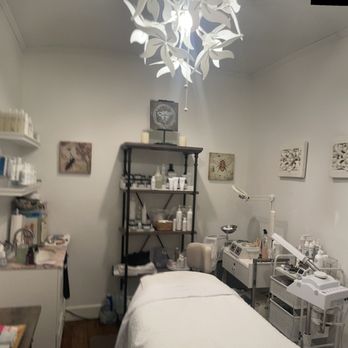 It's All About You, Skincare by Jaydee - Come join me in my treatment room - Skin Care Near Me - Bend, Oregon It's All About You, Skincare by Jaydee - Come join me in my treatment room - Skin Care Near Me - Bend, Oregon