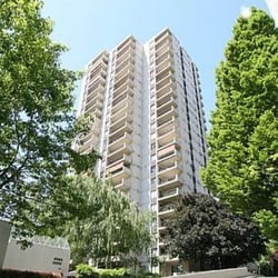 American Plaza Towers - American Plaza Towers in Portland