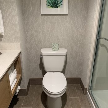 DoubleTree by Hilton Phoenix Chandler - Hotels Near Me - Chandler, Arizona DoubleTree by Hilton Phoenix Chandler - Hotels Near Me - Chandler, Arizona