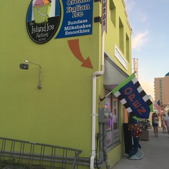Island Ice Factory - Exterior - Ice Cream & Frozen Yogurt Near Me - Carolina Beach, North Carolina