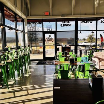 Manna Juice Bar - Sitting area - Juice Bars & Smoothies Near Me - Mansfield, Texas Manna Juice Bar - Sitting area - Juice Bars & Smoothies Near Me - Mansfield, Texas