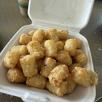 Wake Up Delicious - Tots - Hawaiian Near Me - Hanalei, Hawaii