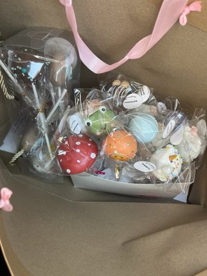 NY Cake Pops by null