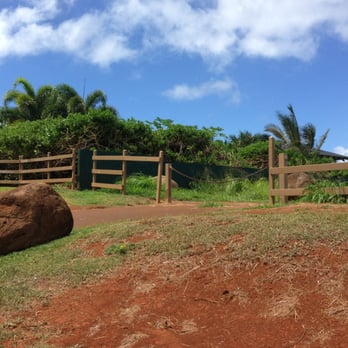 Bega Cove - Entrance - Beaches Near Me - Kapaa, Hawaii