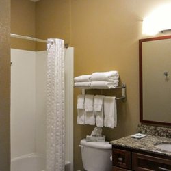 Candlewood Suites Temple - Medical Center Area - Stocked bathroom