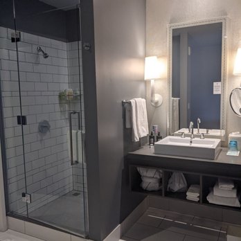 W Austin - Nice bathroom - Hotels Near Me - Austin, Texas