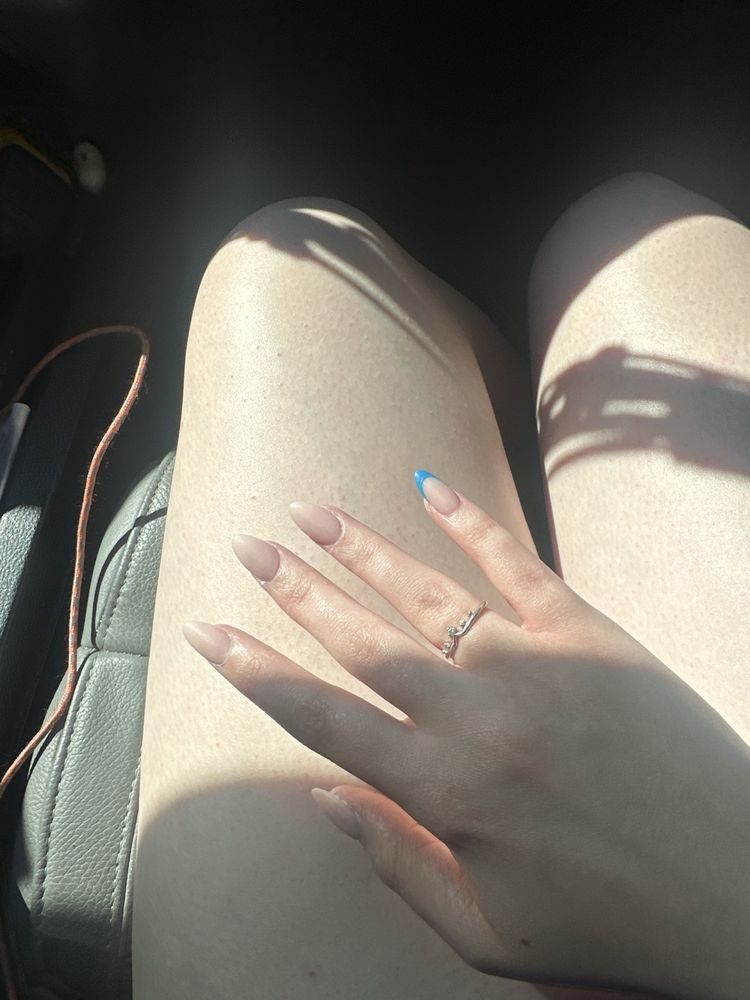 Superior Nail & Spa Logo