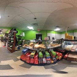 El Progreso - Deli section