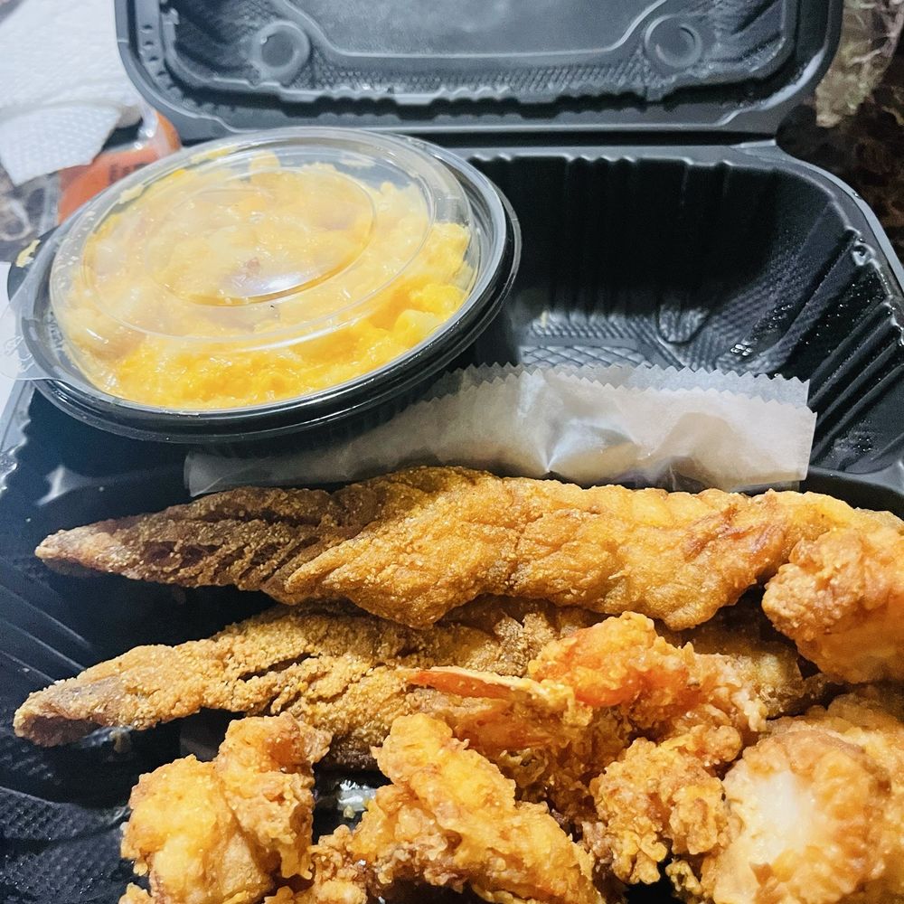 49. Fried Seafood Combo Platter 3-Scallops -2-Trout-3-Fried Shrimp 49. Fried Seafood Combo Platter 3-Scallops -2-Trout-3-Fried Shrimp