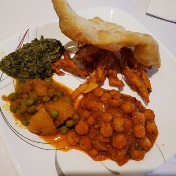 Charminar Biryani House - Buffet items - Indian Near Me - Troy, Michigan