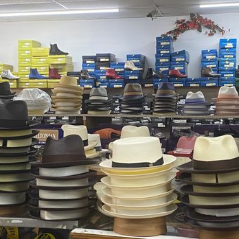 Robert's Ready To Wear - Accessories Near Me - Dallas, Texas Robert's Ready To Wear - Accessories Near Me - Dallas, Texas