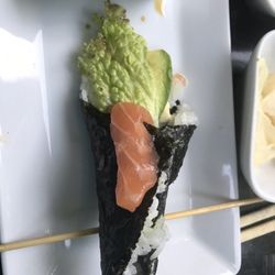 Mikado Sushi & Grill Sankt Augustin - Normalerweise ist der Fisch drin