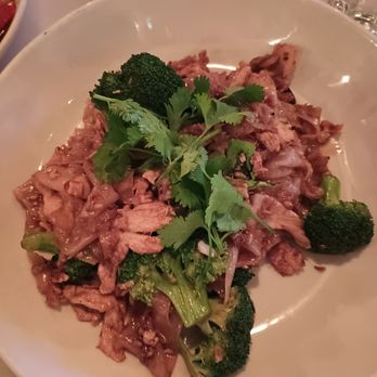 Sabai Cafe & Bar - Pad se ew - Thai Near Me - Eugene, Oregon