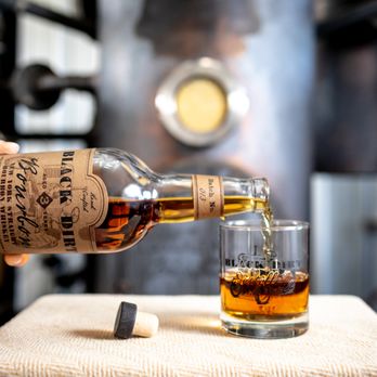 Warwick Valley Winery & Distillery - Black Dirt Bourbon - Wineries Near Me - Warwick, New York Warwick Valley Winery & Distillery - Black Dirt Bourbon - Wineries Near Me - Warwick, New York
