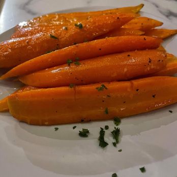 Commelfo Restaurant - Roasted carrots - Modern European Near Me - Miramar Beach, Florida Commelfo Restaurant - Roasted carrots - Modern European Near Me - Miramar Beach, Florida
