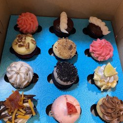 Smallcakes Tallahassee--A Cupcakery