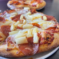 Bino's Pizza