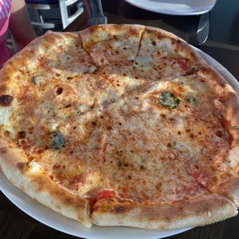 Volo - Margarita pizza - Burgers Near Me - Oxford, Connecticut Volo - Margarita pizza - Burgers Near Me - Oxford, Connecticut