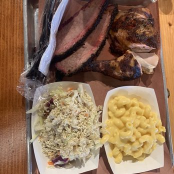 Bashful Bandit Barbecue - Brisket, dark meat chicken, Mac n cheese, sunflower salad. All great. - Barbeque Near Me - Tucson, Arizona Bashful Bandit Barbecue - Brisket, dark meat chicken, Mac n cheese, sunflower salad. All great. - Barbeque Near Me - Tucson, Arizona
