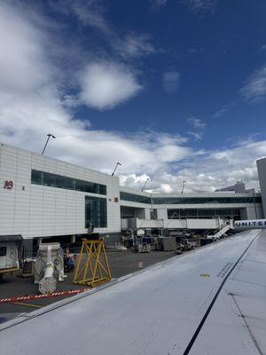 Seattle–Tacoma International Airport by null