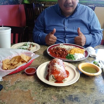 Las Marias - Food is very delicious. Customer service is Awseome, Katiana defiantly has that great services - Mexican Near Me - Monrovia, California