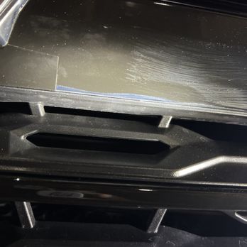 Desert Tint - Overlapping, uneven cuts - Car Window Tinting Near Me - Las Vegas, Nevada Desert Tint - Overlapping, uneven cuts - Car Window Tinting Near Me - Las Vegas, Nevada