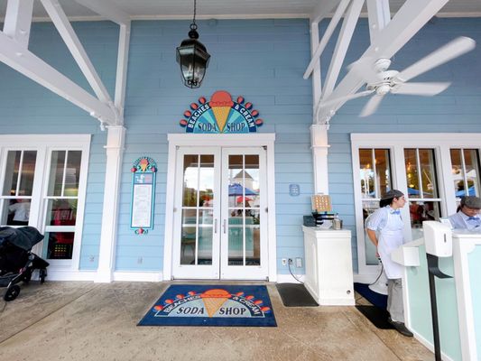 Beaches & Cream Soda Shop by null
