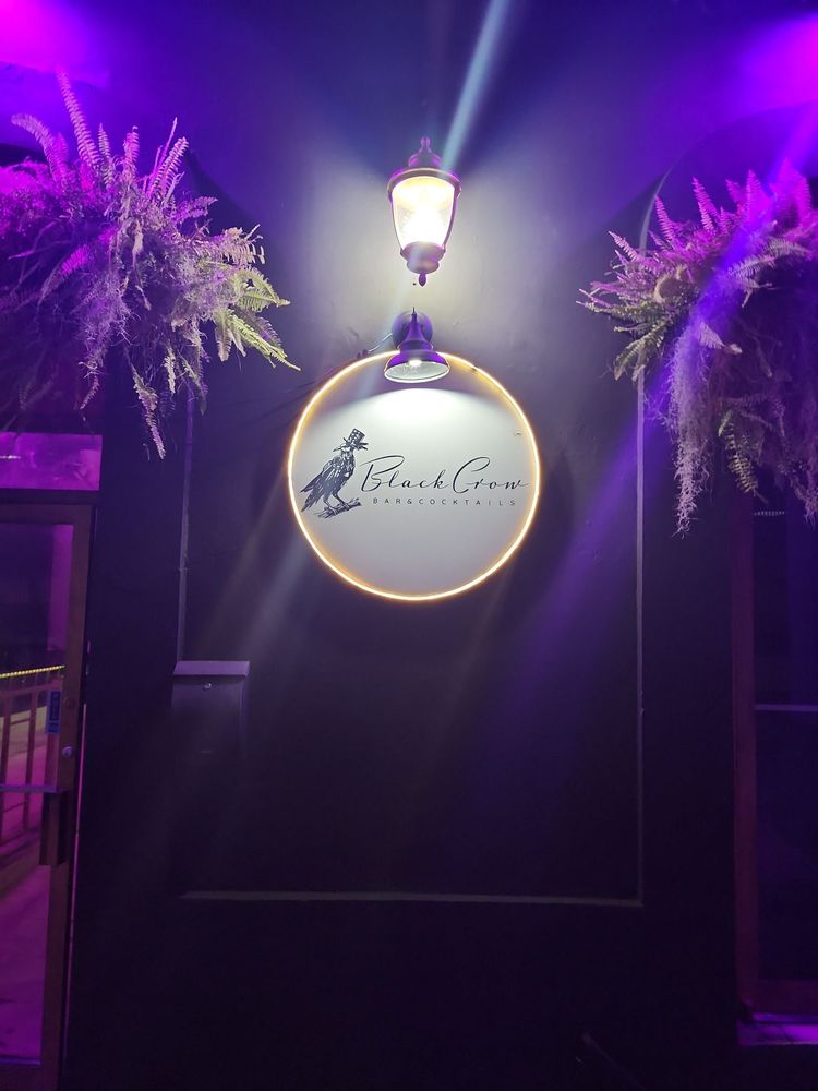 Black Crow Bar & Cocktails Image