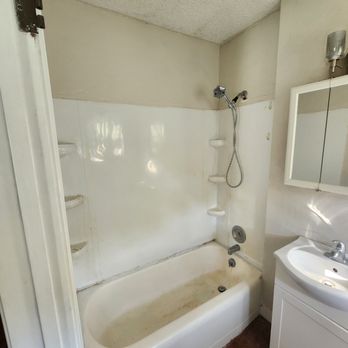 Triple RRR Services - Before pictures (Bathroom job) - General Contractors Near Me