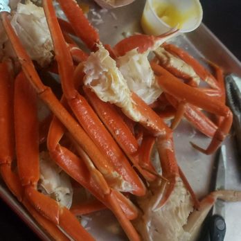 Kretzer's Grill & Bar - Snow Crab! - Steakhouses Near Me - Hoyleton, Illinois
