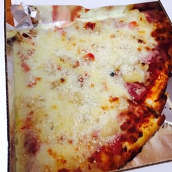 Gina Maria's Pizza - Lunch special: Hawaiian pizza