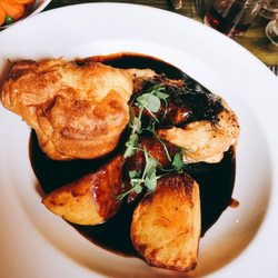 Tally Ho - Sunday roast with chicken ..