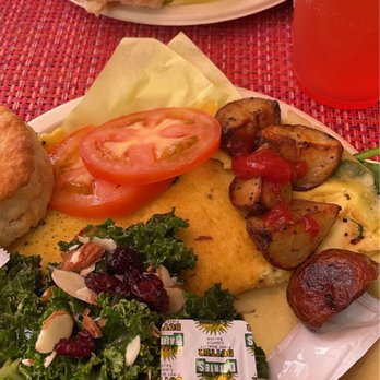 Arize Bistro - Spinach Omelet! - Breakfast & Brunch Near Me - Long Beach, California