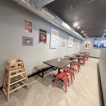 Acme Burger - Seating area - Burgers Near Me - Middletown, Connecticut Acme Burger - Seating area - Burgers Near Me - Middletown, Connecticut