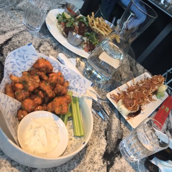 Earls Kitchen + Bar - Amazing - New American Near Me - Boston, Massachusetts