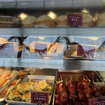 Mee Sum Pastry - Display - Seafood Near Me - Seattle, Washington Mee Sum Pastry - Display - Seafood Near Me - Seattle, Washington