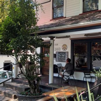 Fehrenbacher Hof - Outside - Coffee & Tea Near Me - Portland, Oregon