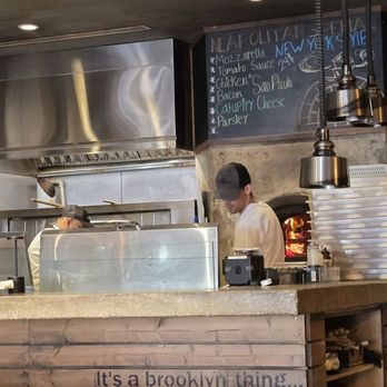 Apizza Brooklyn - Pizza Near Me - Miami, Florida