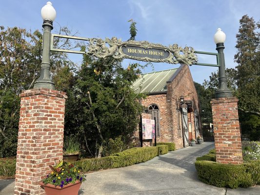 Houmas House Estate and Gardens by null